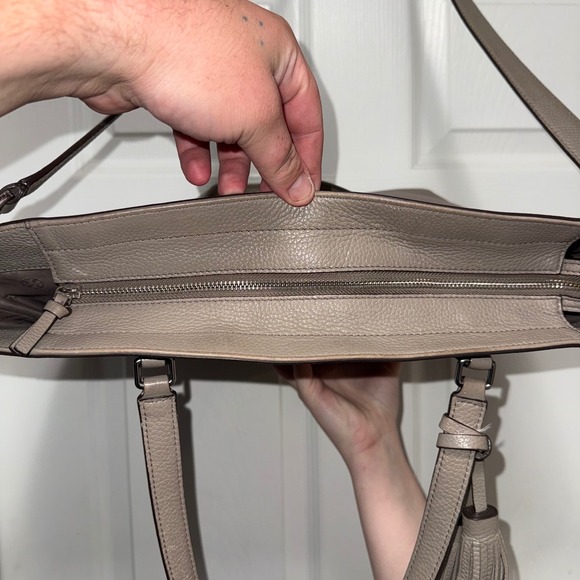 Tory Burch Pebbled Leather Taupe-Gray Tote Tassel Shoulder Bag Handbag Purse‎ - Picture 3 of 16